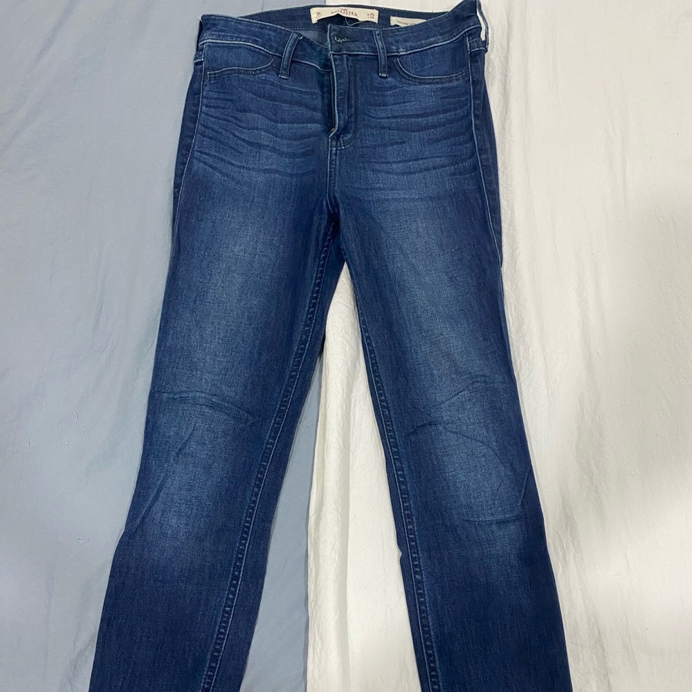 Size 1 Short High Rise Jean Legging from Hollister
